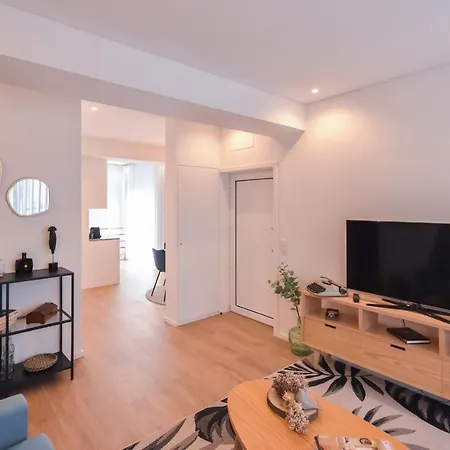 Lovely House Deluxe Apartament
