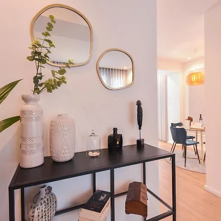 Lovely House Deluxe