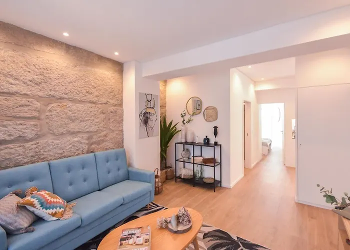 Lovely House Deluxe דירה *