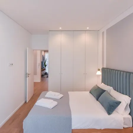 Lovely House Deluxe Apartment